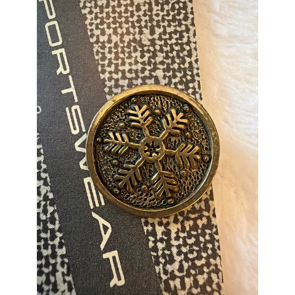 Vintage Puritan Sportswear Snowburne Sweater Hang Tag Snowflake Button USA